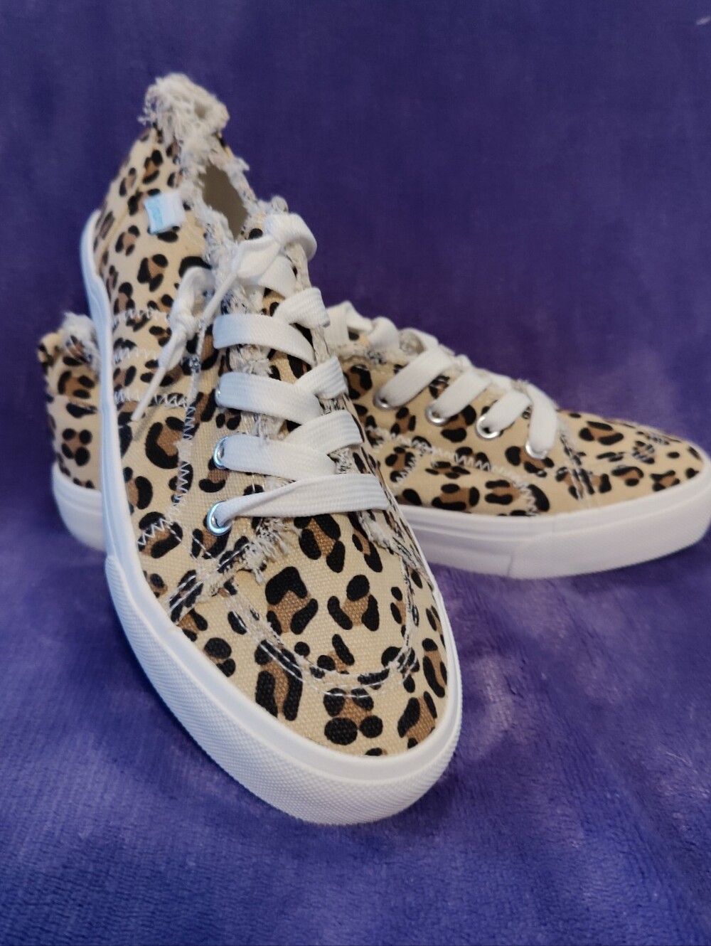 Women's Leopard Print Lace-Up Sneakers - White/Beige